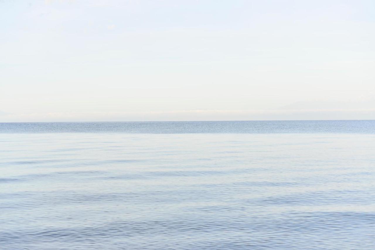 Summerday Villa Private Beach Nea Iraklia Bagian luar foto